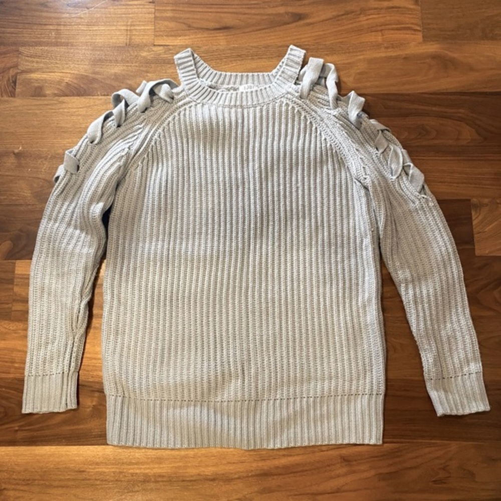 TOBI LACE UP GRAY SWEATER | SZ S - Picture 4 of 7